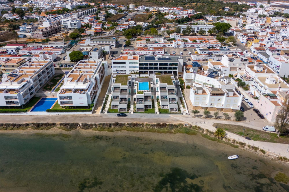 Unique newbuild waterfront apartment in Fuseta – frontline with spectacular Ria Formosa views 4111022193