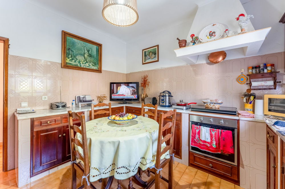 Renovation project – one floor 3 bedroom villa in Raposeiras, Santa Barbara de Nexe 872573399
