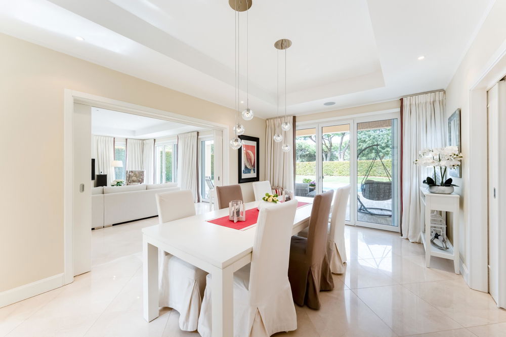 Beautifully presented 4-bedroom villa in Vila Sol 2661499836