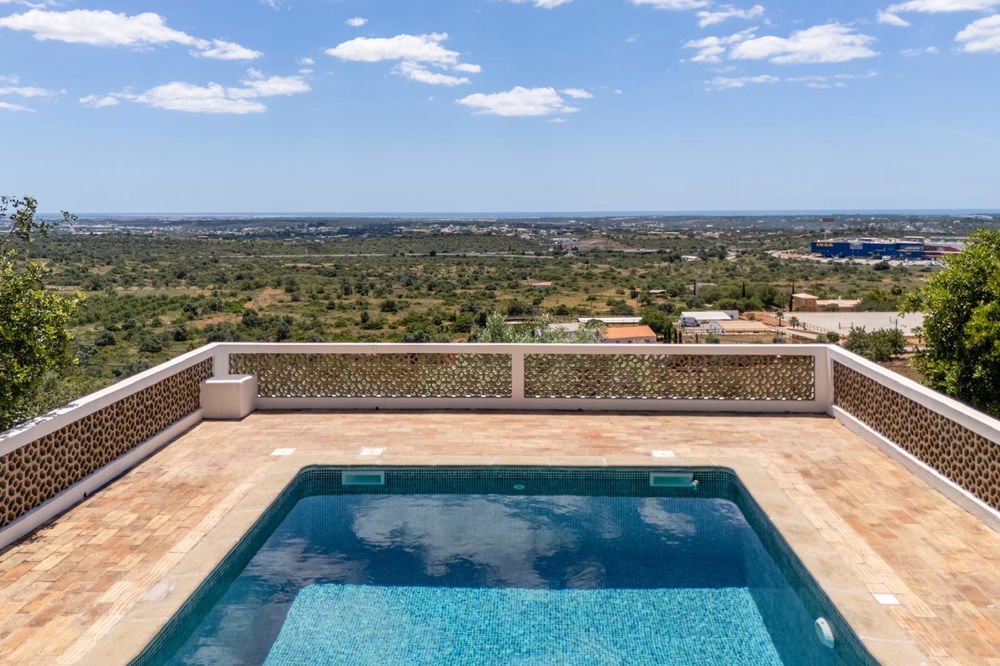 Impressive 4 bedroom mansion with a fabulous sea view in Santa Barbara de Nexe 4065646775