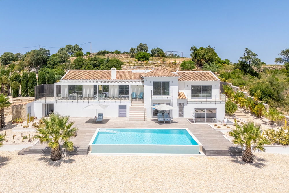 Stunning contemporary villa with fantastic seaviews in Estoi 433798786