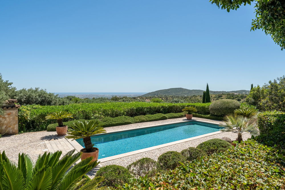 Magnificent country estate with incredible seaviews in the hills between Santa Bárbara de Nexe and Estoi 2175327110