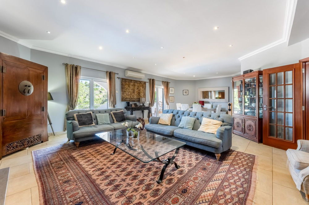 Detached single-level 4 bedroom villa in Santa Barbara de Nexe 2372811447