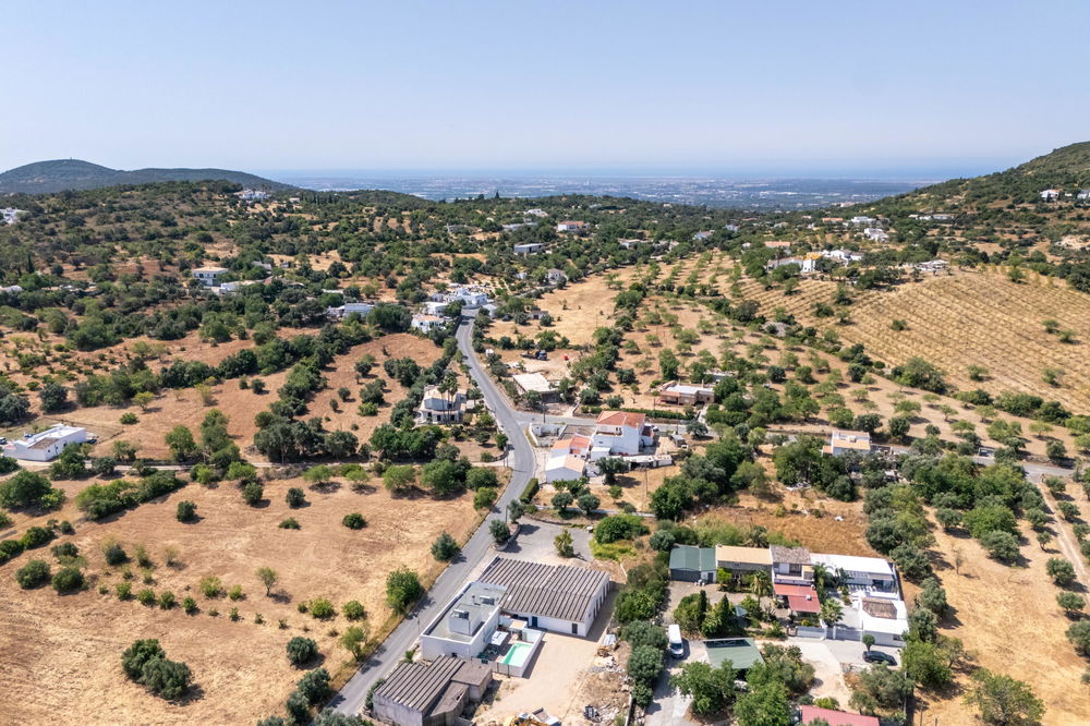 Urban plot for the construction of 2 villas in Santa Bárbara de Nexe 1994528194