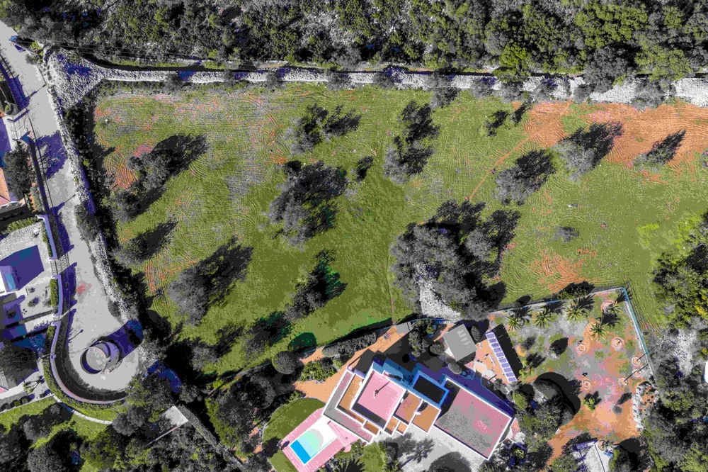 Beautiful plot in Quinta das Raposeiras with an exceptionnal construction possibility up to 732m2 2917271060