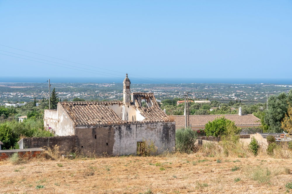 A Marvelous Opportunity to Build Your Future Home in Santa Bárbara de Nexe – submitted renovation and extension project 4066074600