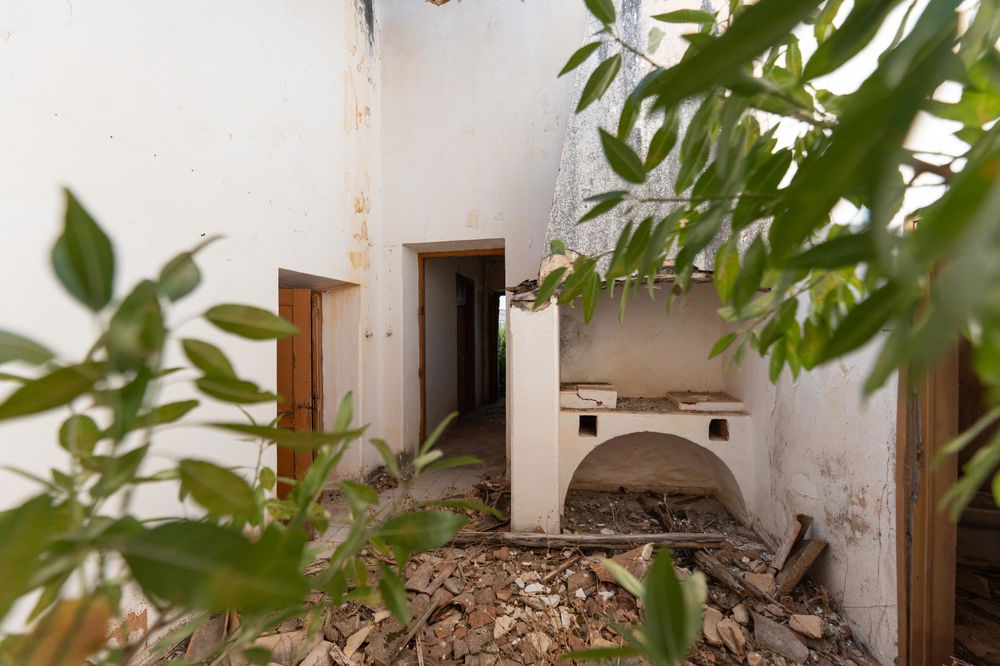 A Marvelous Opportunity to Build Your Future Home in Santa Bárbara de Nexe – submitted renovation and extension project 4066074600