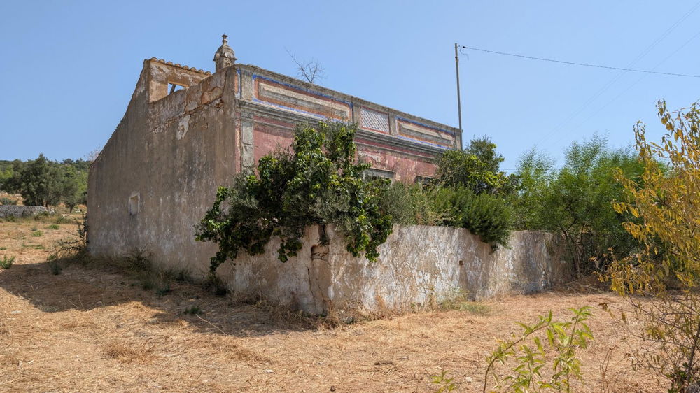 A Marvelous Opportunity to Build Your Future Home in Santa Bárbara de Nexe – submitted renovation and extension project 4066074600