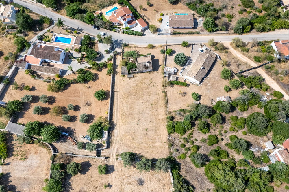 A Marvelous Opportunity to Build Your Future Home in Santa Bárbara de Nexe – submitted renovation and extension project 4066074600