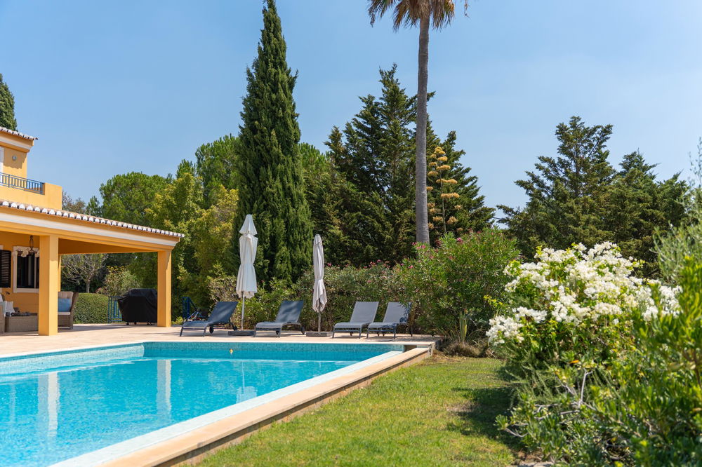 Pretty and charming villa in the countryside of Santa Bárbara de Nexe 2601885252