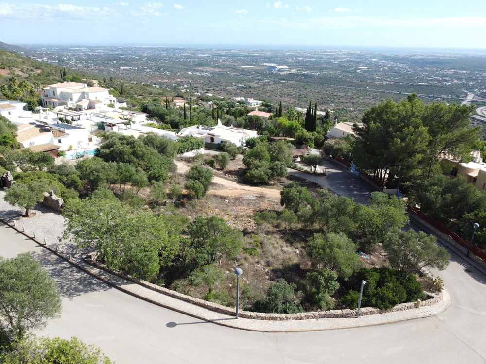 Building plot with approved project in one of the most prestigious and exclusive areas in Algarve 3360307832