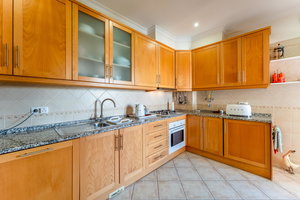 Charming T3 apartment in the heart of Santa Barbara de Nexe, offering a cozy retreat with easy access to all amenities – the perfect place to relax and enjoy life 3785369948