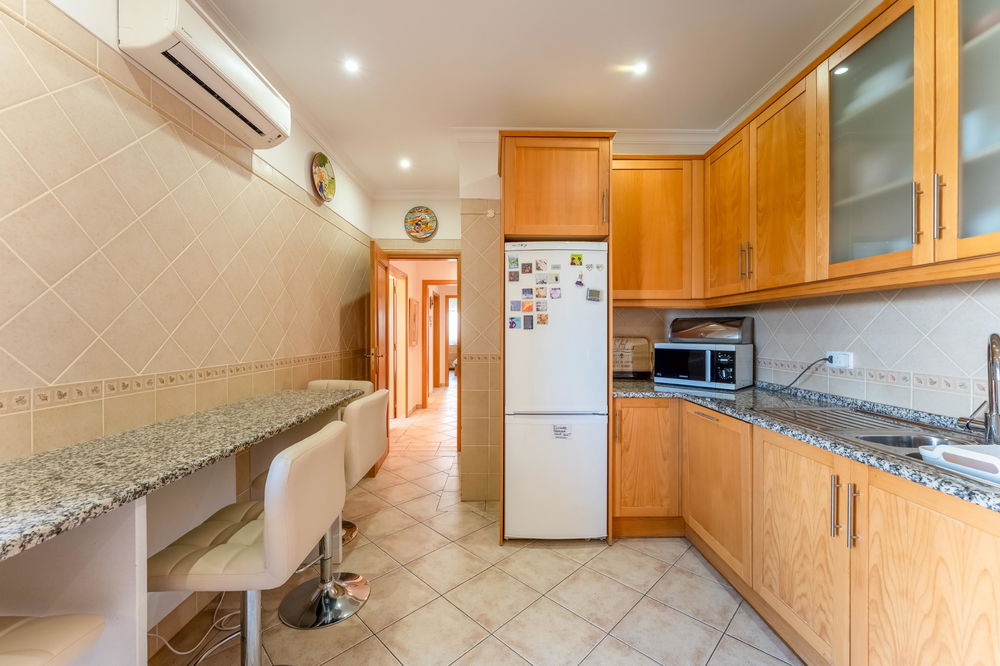 Charming T3 apartment in the heart of Santa Barbara de Nexe, offering a cozy retreat with easy access to all amenities – the perfect place to relax and enjoy life 3785369948