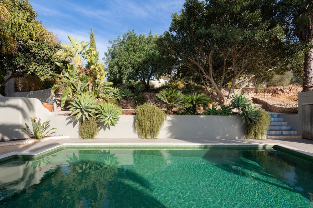 Enchanting home with ocean view only minutes away from Loulé 421126027