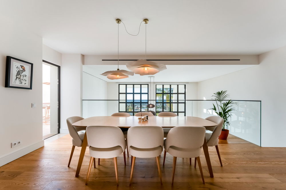 Nestled in the tranquil hills of Santa Bárbara; a contempory villa designed by renowned architect Jutta Hoehn offers a panoramic views of both the Algarve coastline and the surrounding countryside 622663991