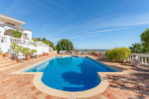 3 bedroom villa with genuine character and elegance, with sea views, a swimming pool and with a lot of privacy in Santa Barbara de Nexe 2908287307