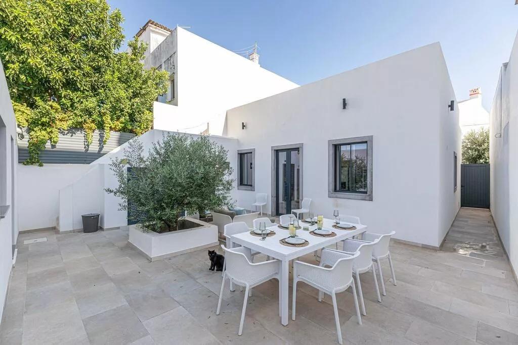 A 3-bedroom renovated masterpiece in the heart of Loulé