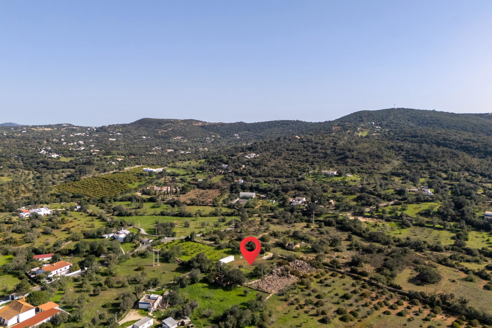 Building plot with approved project – conveniently located at 3 minutes from Loulé 1605629549