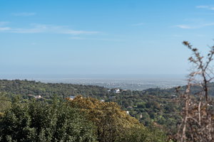 Beautifully renovated, single-story quinta with 4 bedrooms en suite, offers a peaceful and secluded retreat with a wonderful sea view, in the heart of the Algarve, in Santa Barbara de Nexe. 3337881161