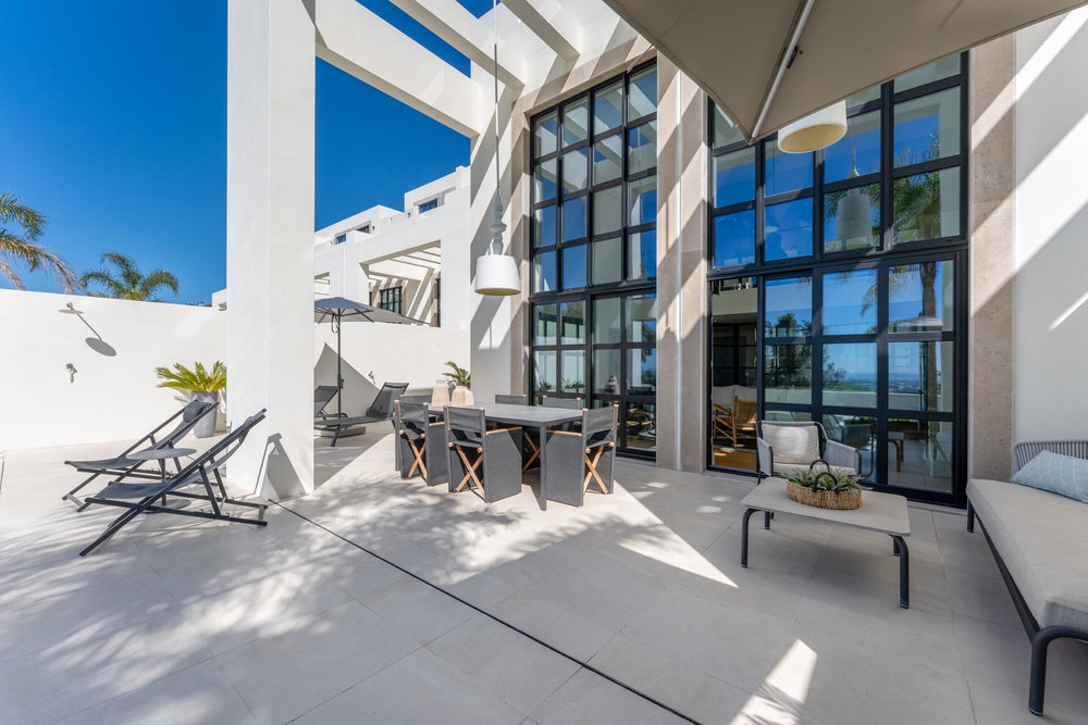 Exceptional 4 bedrooms Villa with furniture designed by the architect Jutta Hoehn, with an uninterrupted Ocean view in Santa Barbara de Nexe 2839569511