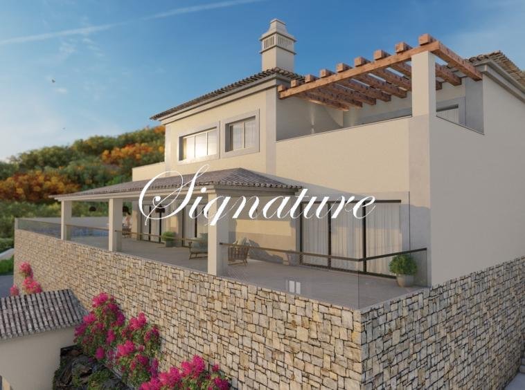 Plot with project approved ready to start the construction of a 6 bedroom villa, with sea view near Santa Barbara de Nexe 3964966973