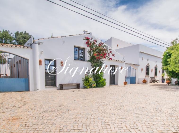 Opportunity: an unique 6 bedrooms villa with sea views in Santa Barbara de Nexe 3680842513