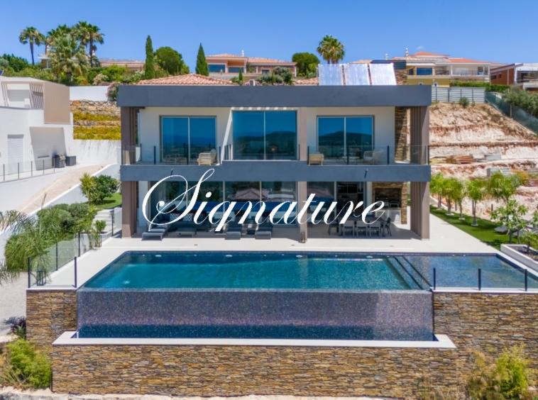 Stunning 4-Bedroom Villa with fabulous sea views in Santa Barbara de Nexe 1504029893