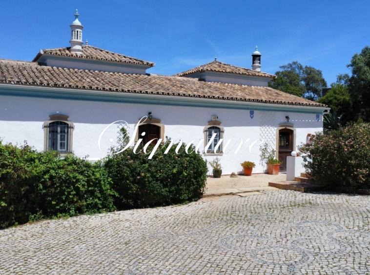 Beautiful Quinta in the gentle hills of Santa Barbara de Nexe 840039879