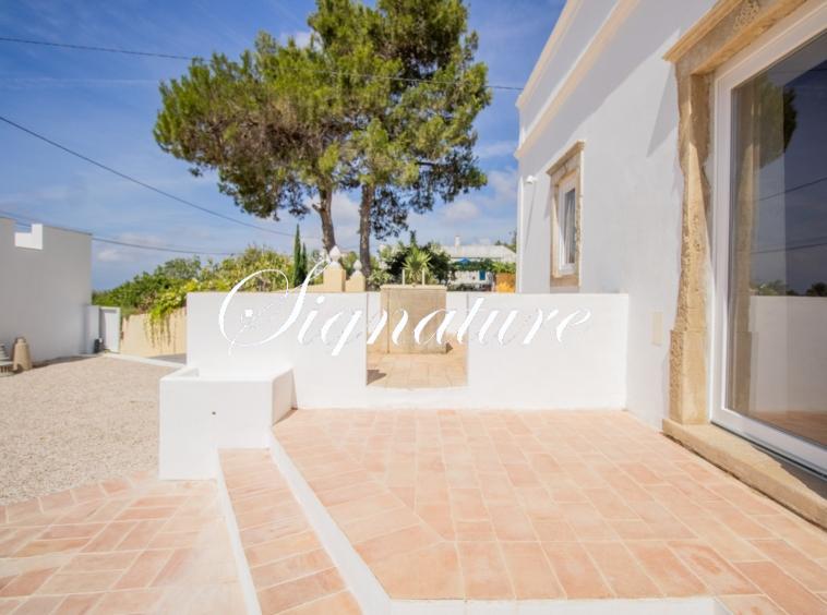 Typical 2 plus 1 bedroom semidetached charming house near Santa Barbara de Nexe 195715003