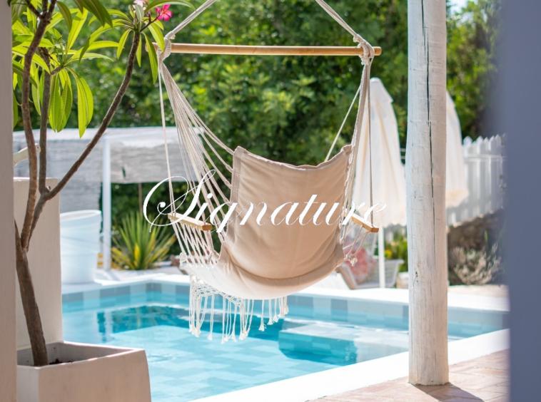 Do you want to feel in heaven? This quinta in São Brás de Alportel will immerse you into pure aesthetic nirvana 854494746