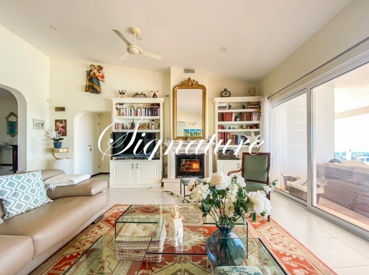 4 bedroom villa with an astonishing sea view in Santa Barbara de Nexe 1466803862