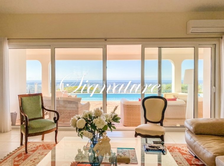 4 bedroom villa with an astonishing sea view in Santa Barbara de Nexe 1466803862
