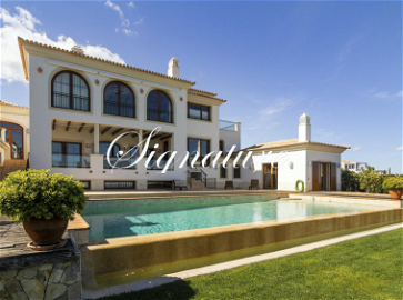 5 Bedroom Elegant Villa located in Exclusive Golf and Country Club. 2544935704