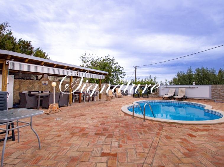 Traditional 3 +1 bedroom villa with Pool and Garden in Sao Bras de Alportel 460485250