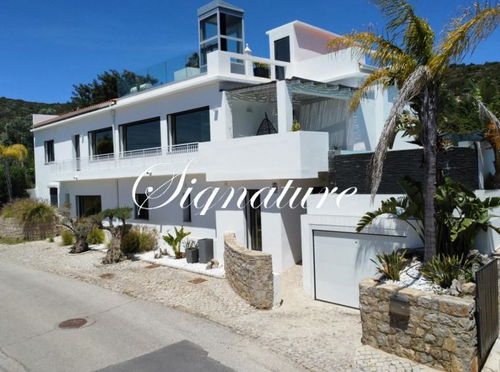 Exceptional 4 bedroom villa with rooftop terrace and elevator near Santa Barbara de Nexe 1707213792