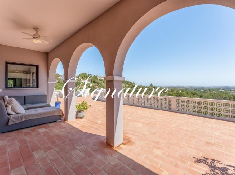 Gorgeous 4-bedroom quinta style villa, one floor, with fantastic seaview in Santa Barbara de Nexe 2858306168