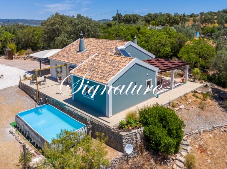 Surprising property: beautifully renovated 3-bedroom Villa with distant seaviews in Santa Barbara de Nexe 3907075354