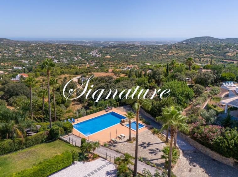 Pleasant semi-detached 4 bedroom villa close to Santa Barbara de Nexe 1302642221