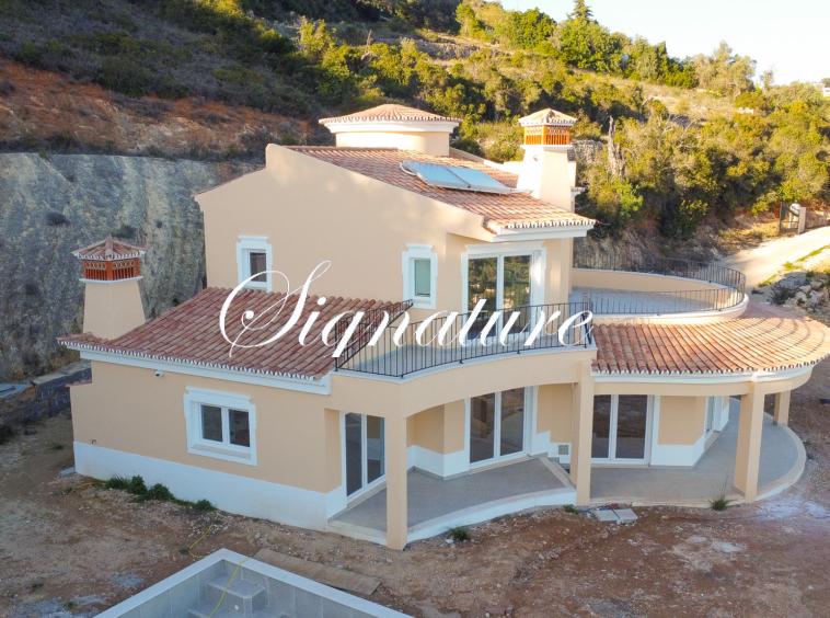 Sea View 4 Bedroom House on the hills of Santa Bárbara de Nexe 1808124844