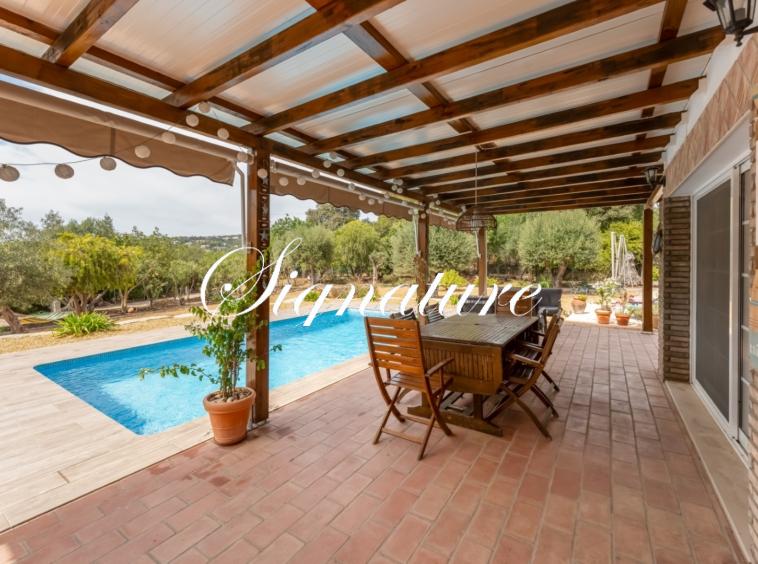 5 bedroom house with pool near Santa Barbara de Nexe 3129898458