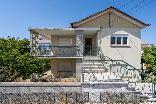 6 bedroom villa in Abóboda to remodel – Negotiable Value 2318215845
