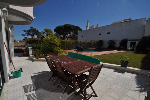 5+1 bedroom villa with pool in Estoril 208239571