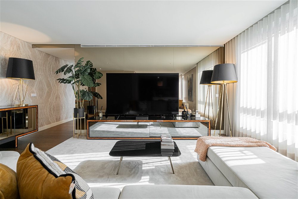 Excellent 3 Bedrooms – 3 SUITES- Avenida de Berna, Lisbon 1864964527