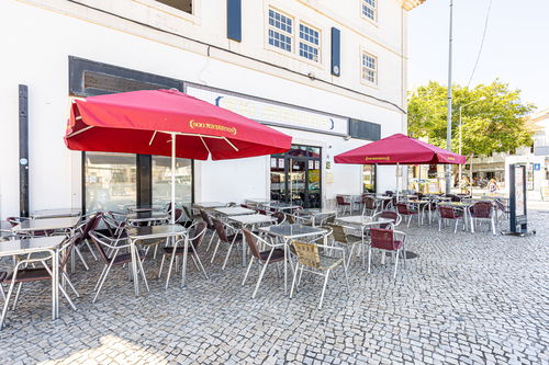 TRANSFER OF SHARES/ SALE PROPERTY – LEASED TO RESTAURANT – WELL LOCATED IN CASCAIS 1332959927