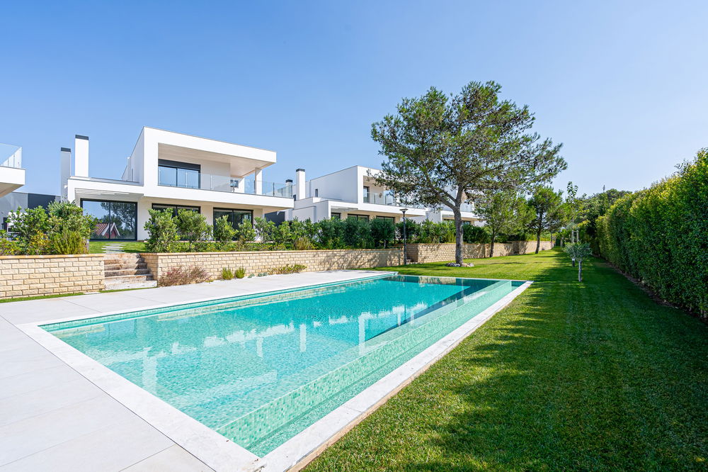 4 BEDROOM VILLA IN CONDOMINIUM IN CASCAIS 1330491689