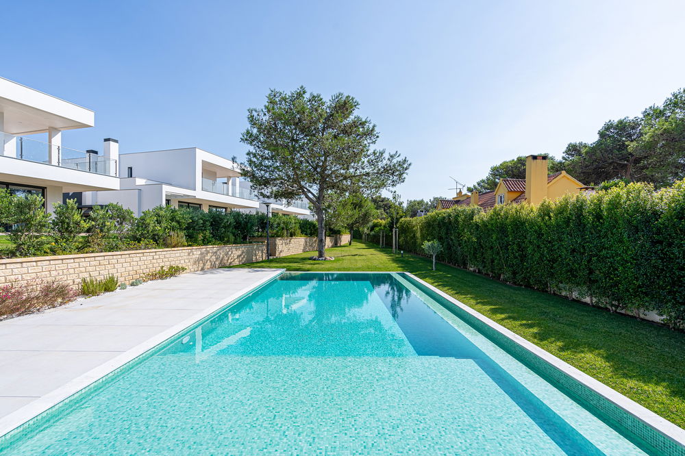 4 BEDROOM VILLA IN CONDOMINIUM IN CASCAIS 1330491689