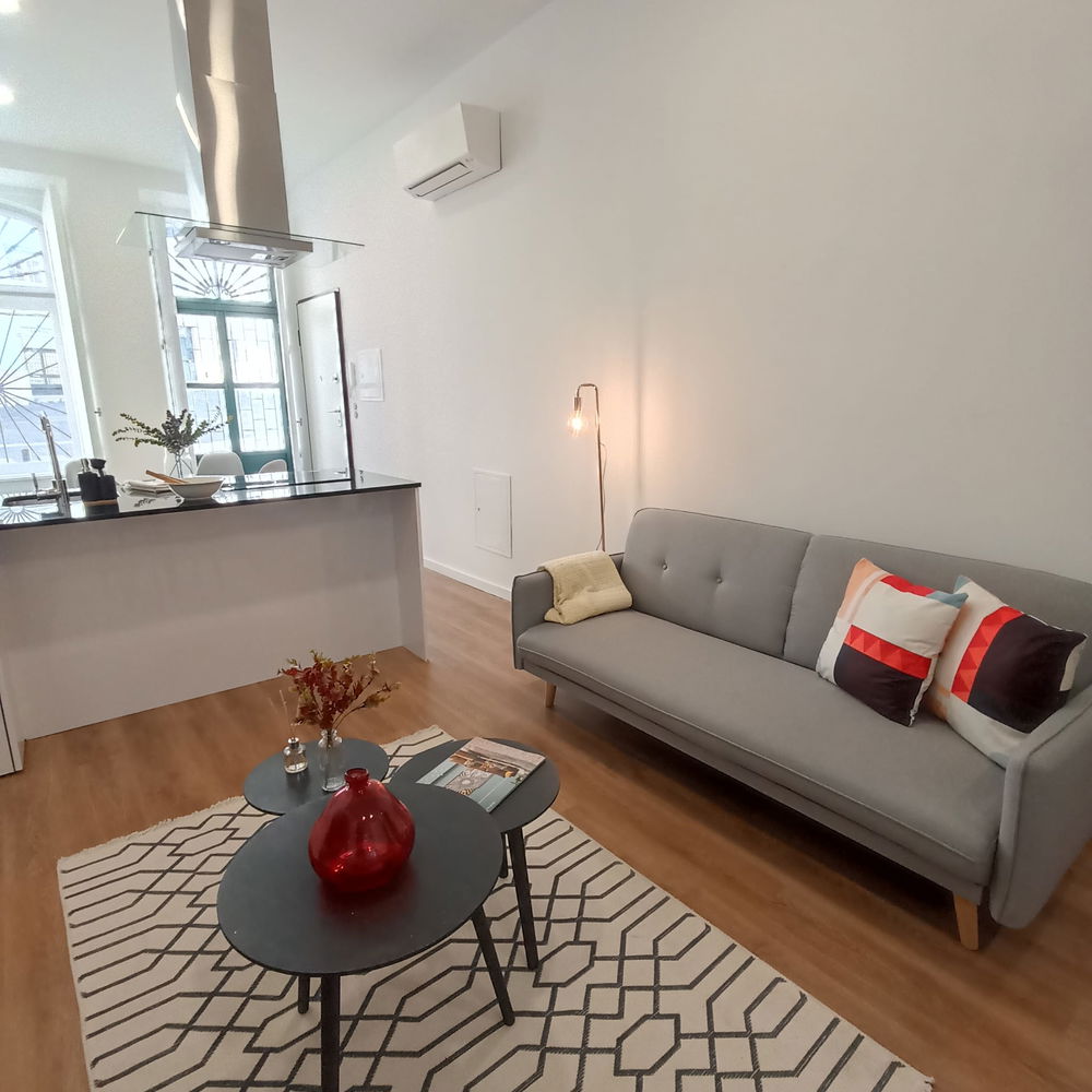 1 BEDROOM APARTMENT DELIVERED TOTALLY REFURBISHED IN SÃO VICENTE / LISBON 2453688968