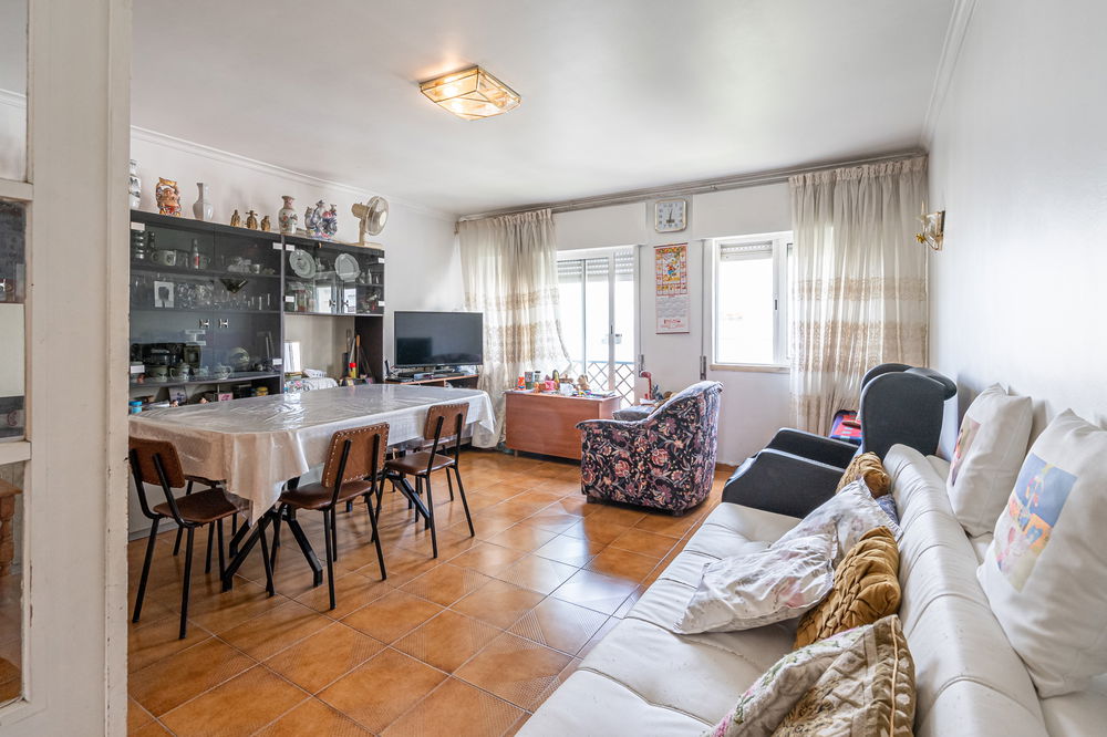 APARTMENT T3 IN CARCAVELOS 1738554584