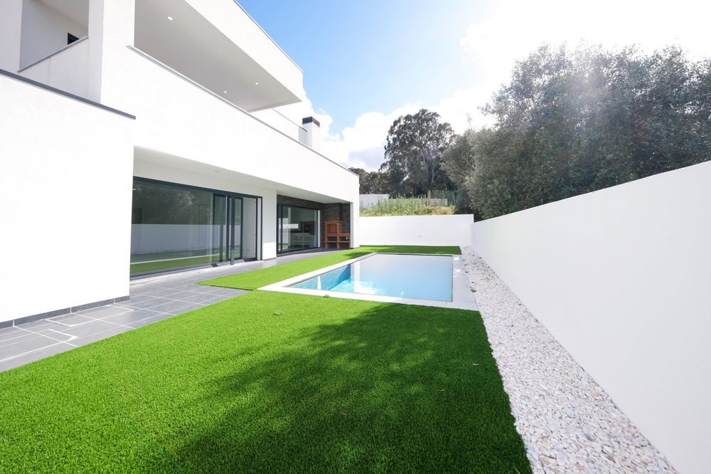 5 BEDROOM VILLA IN CHARNECA DA CAPARICA 1679049902