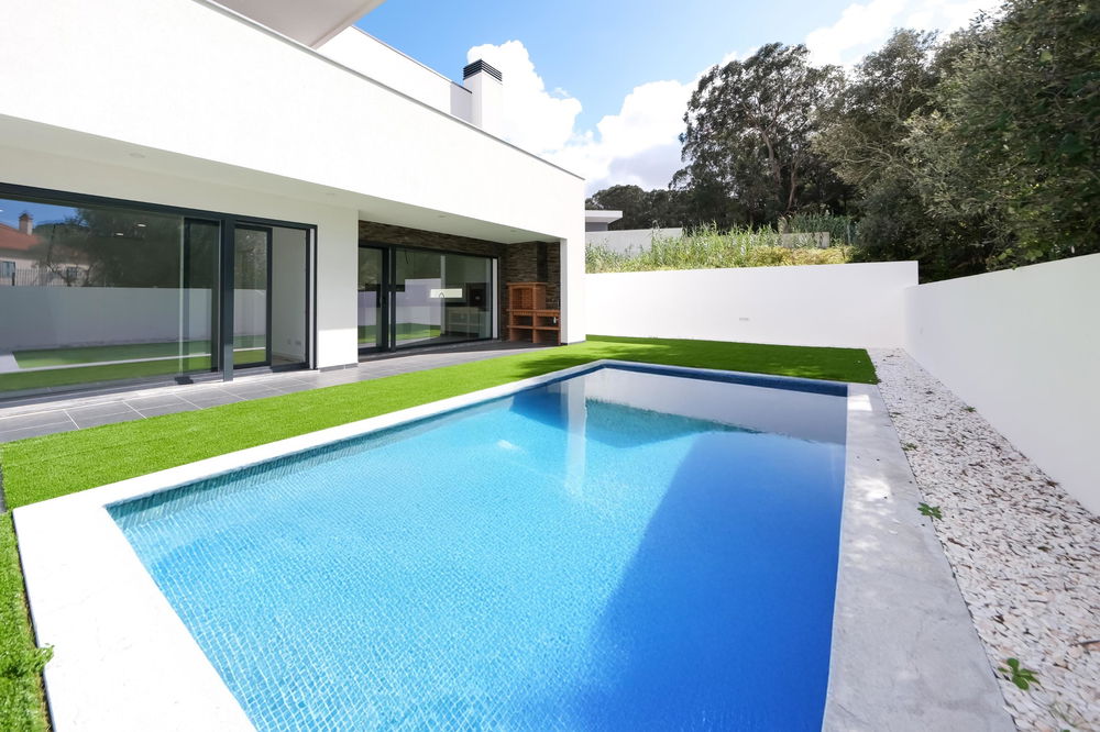 5 BEDROOM VILLA IN CHARNECA DA CAPARICA 1679049902